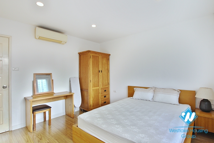 Lovely 2 bedroom apartment for rent in Au Co alley, Tay Ho